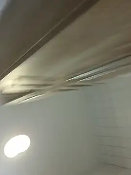 Snapshot of andikali9999 chatting on December 17, 5:52 pm andikali9999 online show from December 17, 5:52 pm