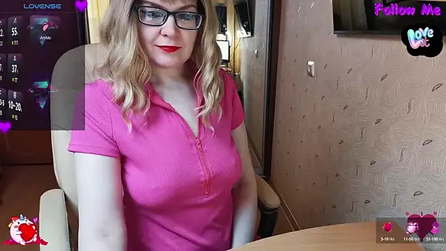 MyLadySkyLuck online show from March 8, 10:00 am