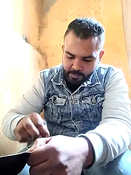 Snapshot of ListedLoin chatting on February 8, 2:38 pm ListedLoin online show from February 8, 2:38 pm