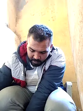 Snapshot of ListedLoin chatting on February 10, 2:48 pm ListedLoin online show from February 10, 2:48 pm