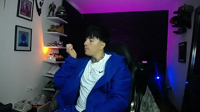 Snapshot of jung_dragon chatting on November 20, 5:40 am jung dragon online show from November 20, 5:40 am