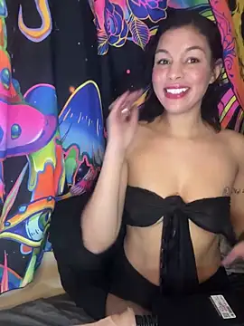 Snapshot of MeghanMarley chatting on February 13, 3:07 am MeghanMarley online show from February 13, 3:07 am