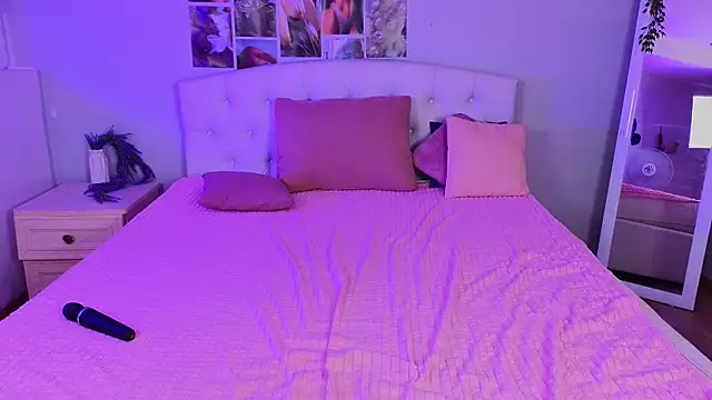 JessicaCartier online show from February 14, 7:28 am