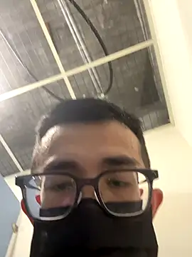 Snapshot of Stevenjt chatting on October 2, 3:30 pm Stevenjt online show from October 2, 3:30 pm