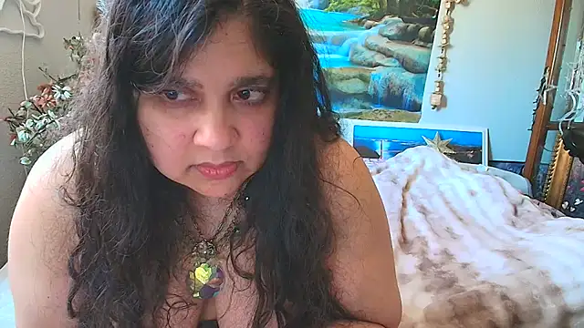 MelanieFawker online show from March 20, 8:40 pm