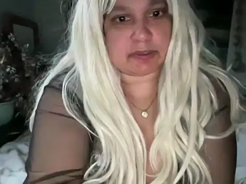 MelanieFawker online show from September 19, 1:51 am