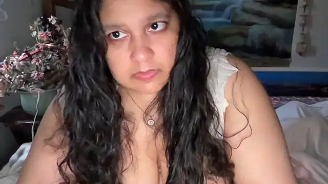 MelanieFawker online show from October 6, 6:49 pm