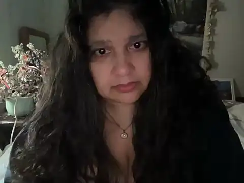 MelanieFawker online show from November 28, 5:48 pm