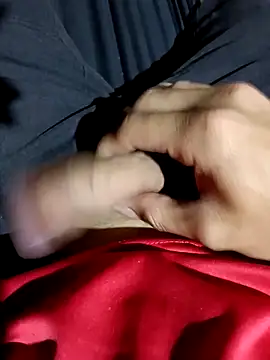 Snapshot of ValidAmplifier0 chatting on December 21, 5:03 am ValidAmplifier0 online show from December 21, 5:03 am