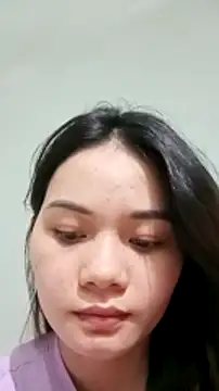 Ngoc-Trinh online show from January 1, 1:16 pm