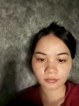 Ngoc-Trinh online show from March 21, 6:11 pm