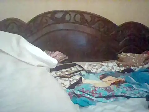 missarpie online show from November 14, 7:29 am