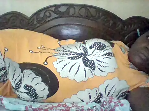 missarpie online show from April 13, 6:30 am