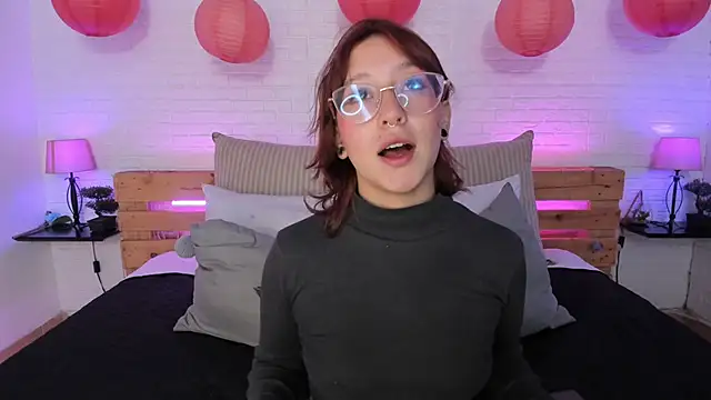 sofi bakerr online show from February 17, 11:34 am