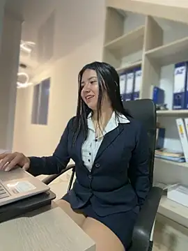 Snapshot of VAL_PRINCESS chatting on November 5, 12:10 am VAL PRINCESS online show from November 5, 12:10 am