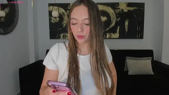 Snapshot of BellaRose_X chatting on October 31, 5:36 pm BellaRose X online show from October 31, 5:36 pm