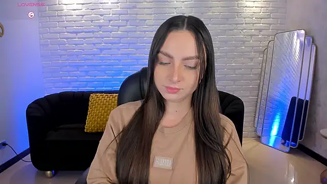 Snapshot of AliceHarper_ chatting on March 4, 3:22 am AliceHarper online show from March 4, 3:22 am