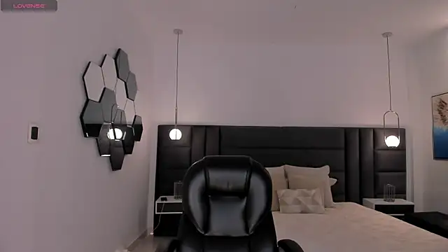 Snapshot of AliceHarper_ chatting on March 9, 3:54 am AliceHarper online show from March 9, 3:54 am