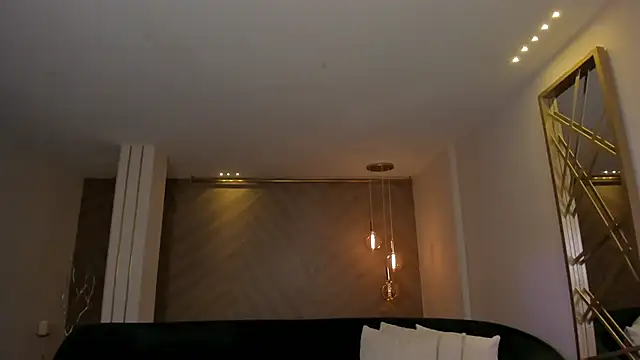 Snapshot of AliceHarper_ chatting on October 18, 11:55 am AliceHarper online show from October 18, 11:55 am