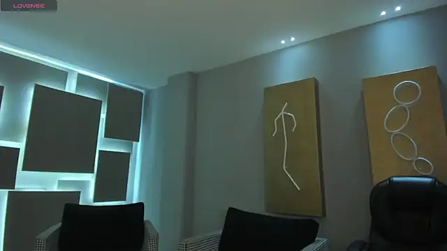 Snapshot of AliceHarper_ chatting on November 28, 7:16 pm AliceHarper online show from November 28, 7:16 pm