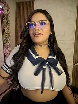 Snapshot of Johanna6 chatting on November 21, 3:27 am Johanna6 online show from November 21, 3:27 am