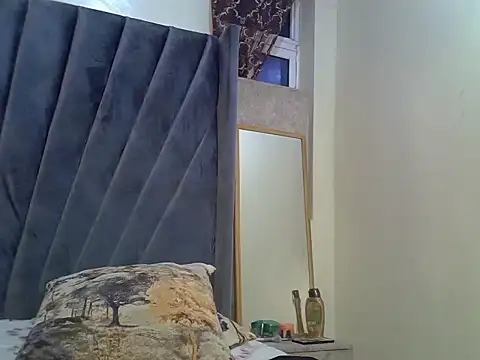 Pretty-sassy online show from February 25, 9:57 pm