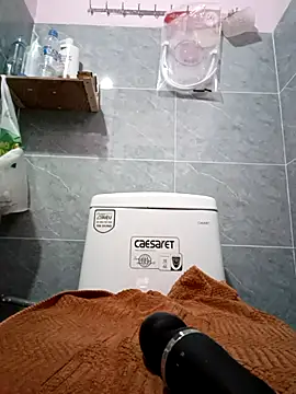 Snapshot of M_yiyi chatting on March 4, 5:34 pm M yiyi online show from March 4, 5:34 pm