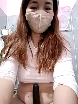 Snapshot of M_yiyi chatting on November 29, 11:08 pm M yiyi online show from November 29, 11:08 pm