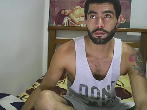 hideonbush051 online show from November 6, 3:24 pm