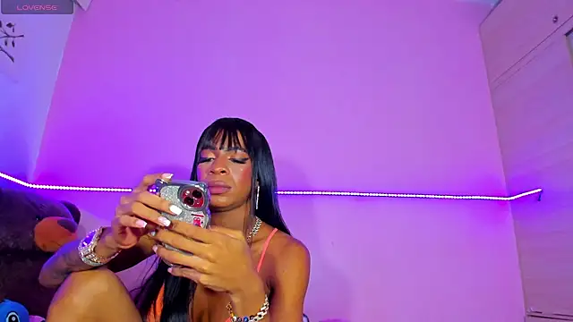 Snapshot of Canndy88htxx chatting on December 3, 1:57 am Canndy88htxx online show from December 3, 1:57 am