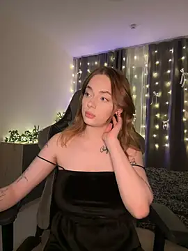  MayShy  online show from December 19, 8:23 pm