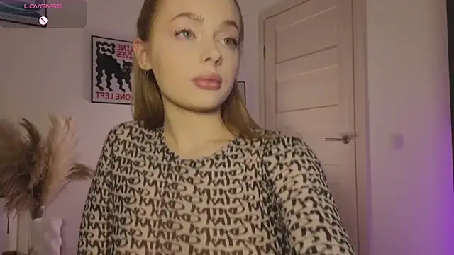  MayShy  online show from March 21, 4:51 pm