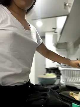 Snapshot of Salome_golvert chatting on November 15, 10:59 pm Salome golvert online show from November 15, 10:59 pm