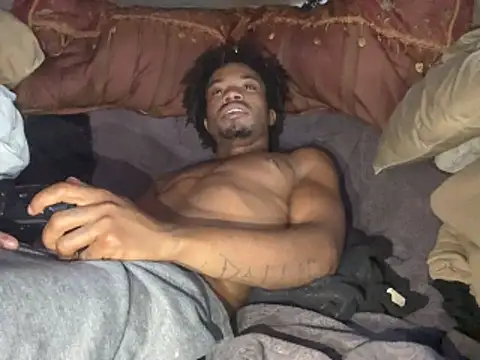 SlimeCrownzOut5 online show from February 26, 6:40 pm