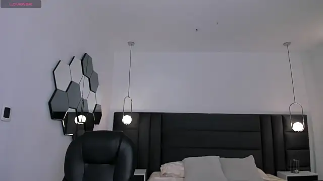 AnaisNin online show from November 12, 4:13 am