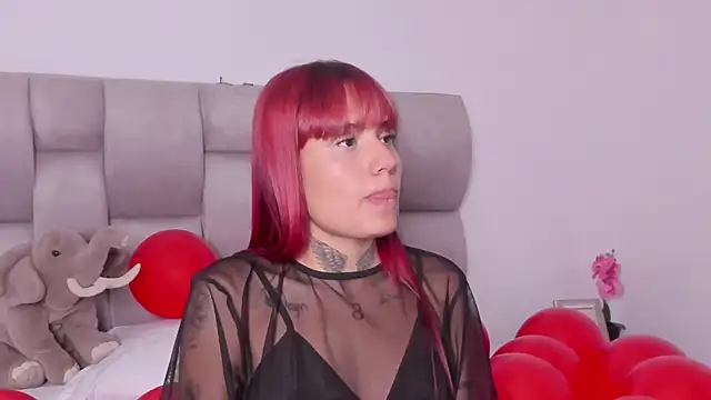 Snapshot of Susan-Sweet-7 chatting on February 14, 8:26 pm Susan-Sweet-7 online show from February 14, 8:26 pm