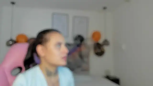 Snapshot of Susan-Sweet-7 chatting on October 22, 8:08 pm Susan-Sweet-7 online show from October 22, 8:08 pm