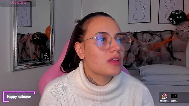 Snapshot of Susan-Sweet-7 chatting on October 24, 10:28 pm Susan-Sweet-7 online show from October 24, 10:28 pm