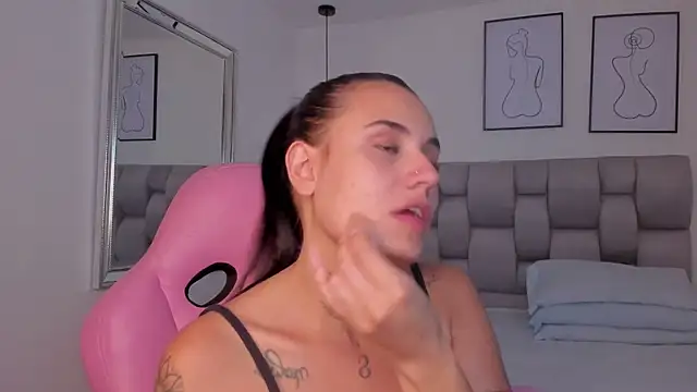 Snapshot of Susan-Sweet-7 chatting on November 9, 9:02 pm Susan-Sweet-7 online show from November 9, 9:02 pm