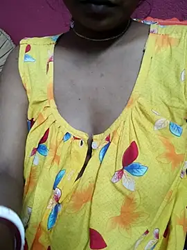 Snapshot of Bengoli--bhabhi chatting on February 17, 10:40 am Bengoli--bhabhi online show from February 17, 10:40 am