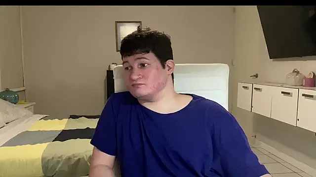 Lorenzo hernandez online show from November 4, 5:45 pm