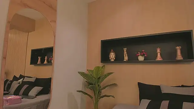 Snapshot of IrisBaker chatting on March 3, 11:24 pm IrisBaker online show from March 3, 11:24 pm