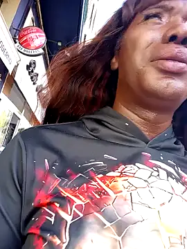 Snapshot of blackhotpartyts chatting on October 7, 9:06 am blackhotpartyts online show from October 7, 9:06 am