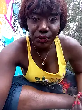 Snapshot of blackhotpartyts chatting on October 13, 4:18 pm blackhotpartyts online show from October 13, 4:18 pm