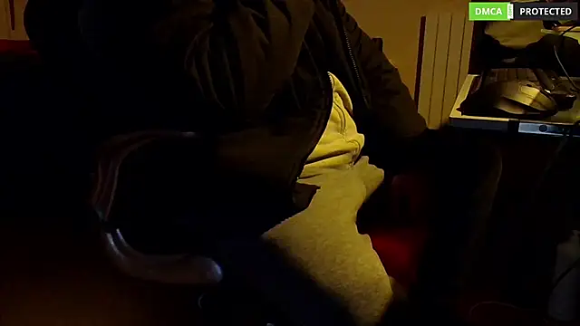 MultiOrgasmicLover online show from March 21, 5:34 pm