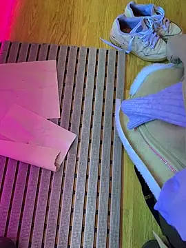 Snapshot of Huncutkuki chatting on January 8, 4:11 pm Huncutkuki online show from January 8, 4:11 pm