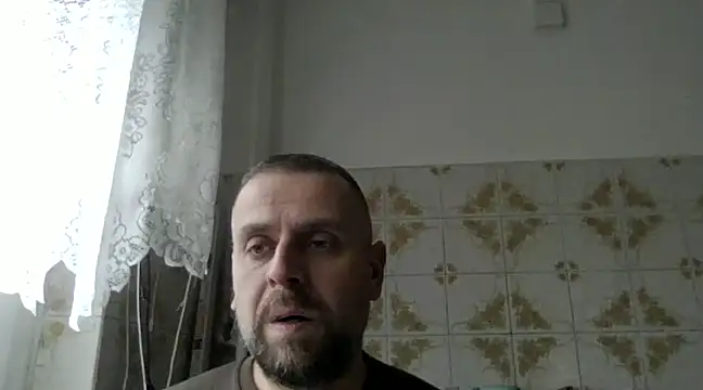 Snapshot of Huncutkuki chatting on January 19, 9:11 am Huncutkuki online show from January 19, 9:11 am