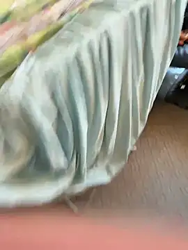 Snapshot of Huncutkuki chatting on February 18, 3:43 pm Huncutkuki online show from February 18, 3:43 pm