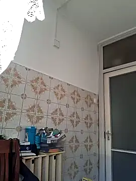 Snapshot of Huncutkuki chatting on February 21, 6:29 am Huncutkuki online show from February 21, 6:29 am