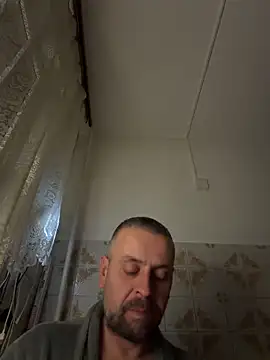 Snapshot of Huncutkuki chatting on December 1, 11:21 pm Huncutkuki online show from December 1, 11:21 pm